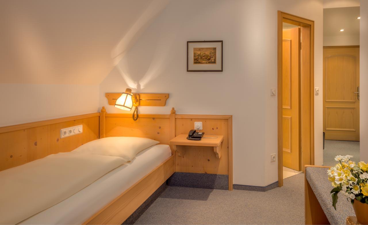 Hotel Gasthof Zur Post Unterföhring Kültér fotó